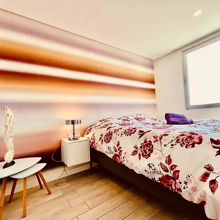 Ocean Garden アパート アデヘ