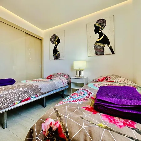 Ocean Garden アパート アデヘ