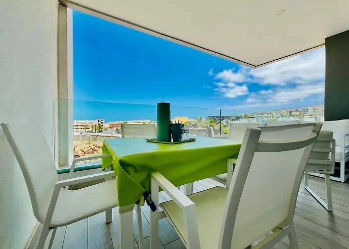 Apartment Ocean Garden
